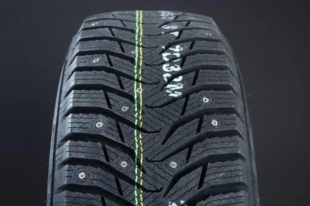 Sänkt pris 235/70R16 KUMHO WS31 DUBB