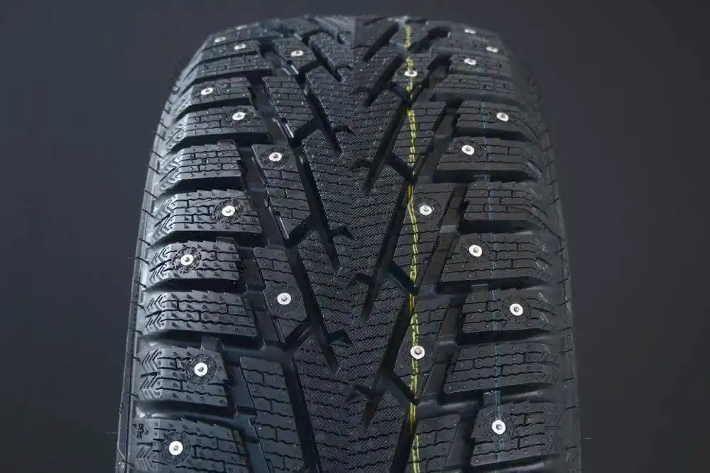 Fri frakt 235/60R18 MAZZINI ICE LEOPARD DUBB