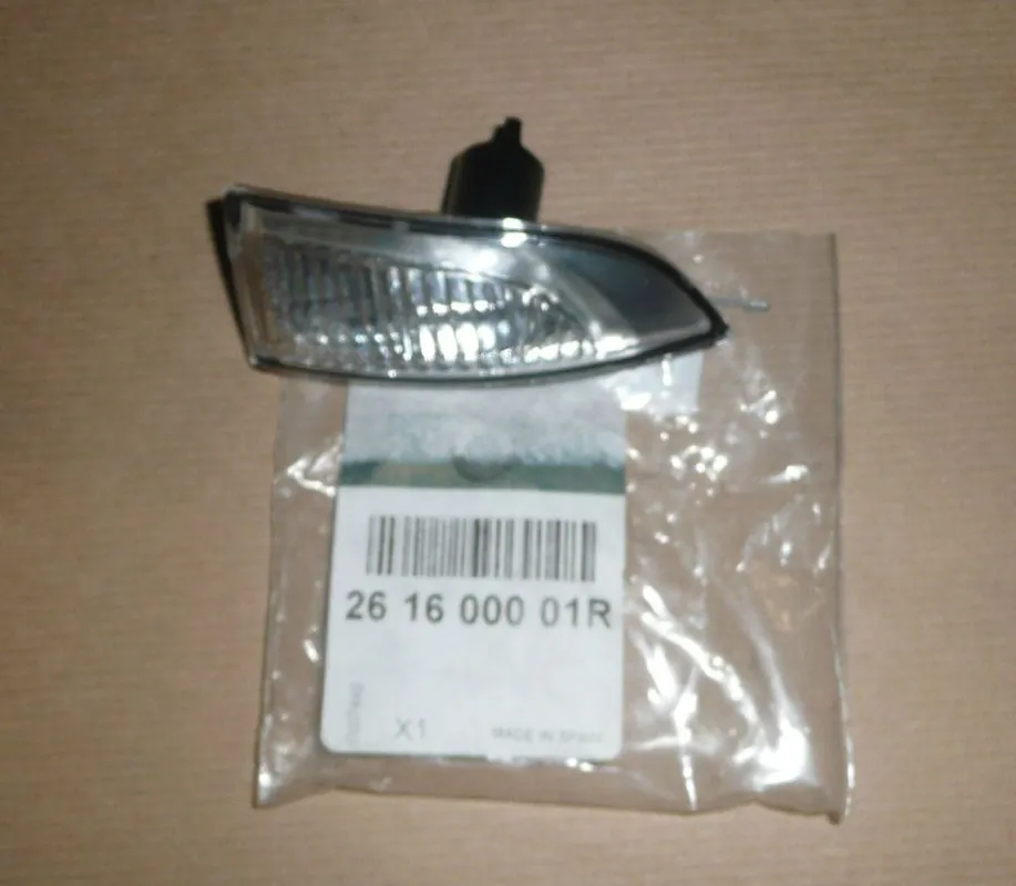 Expressleverans Sidoblinkers - Renault Laguna III höger