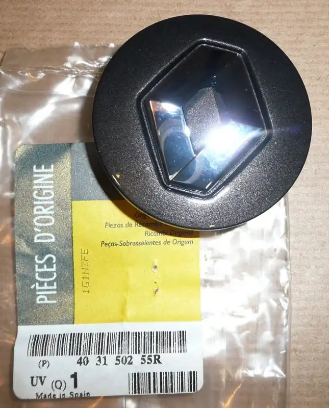 Fälglock Renault Hjulsida - Emblem Beställ idag